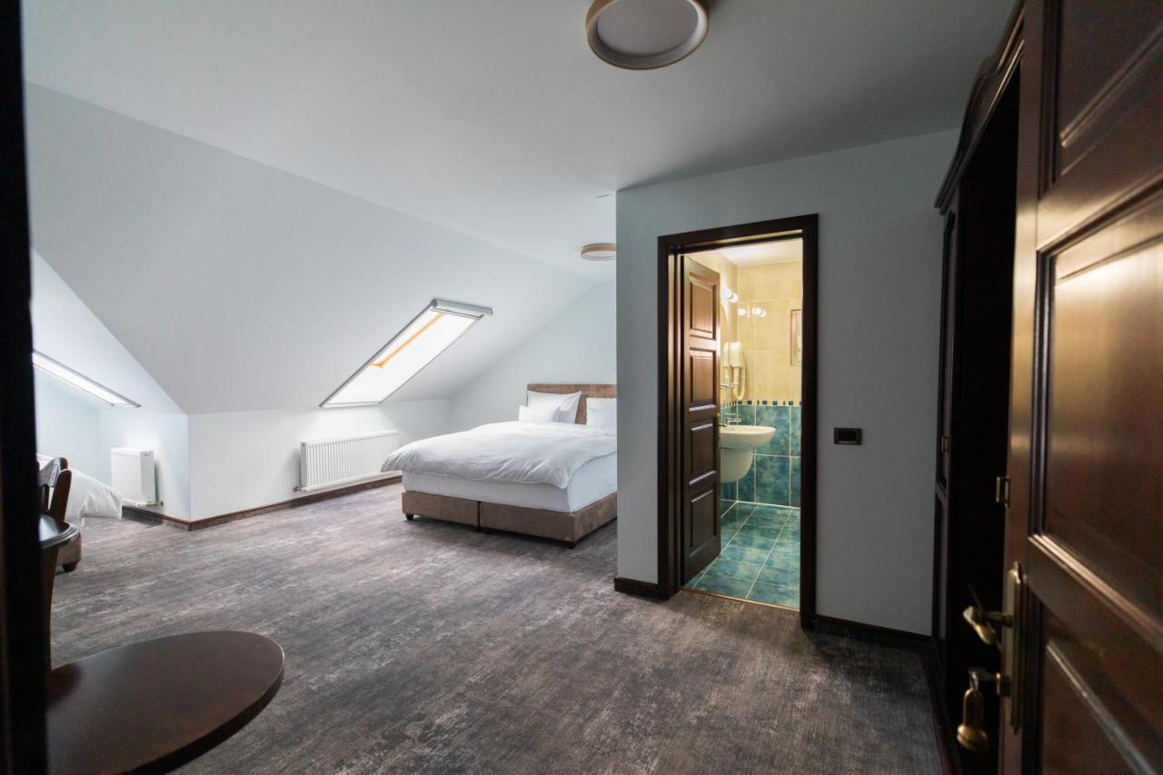 Pensiunea Casa Vera Тыргу-Жиу Экстерьер фото